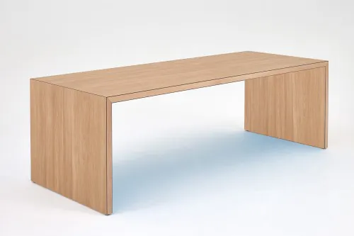 Elegant Oak Table Waldo45